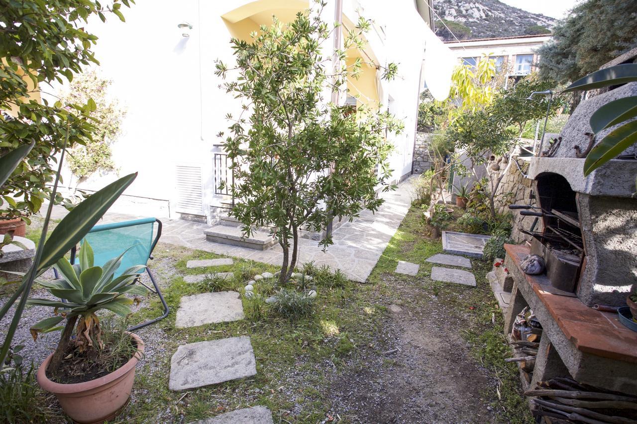 Appartamento Pomonte La Posta - Goelba Bagian luar foto